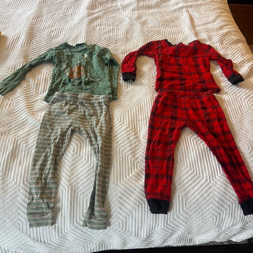 Kids Dinosaur and Plaid‎ Pajama Set size 3T